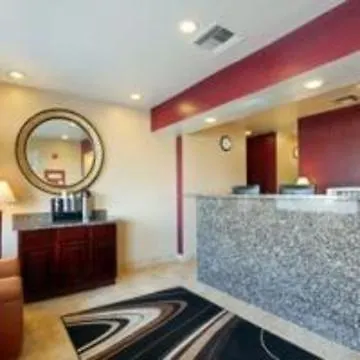 Days Inn Hotel Phoenix Metrocenter 2*,